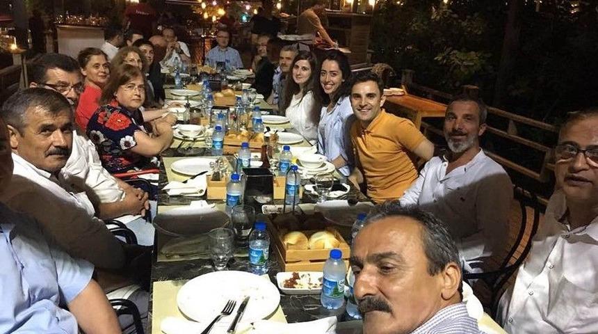 Diyarbakır&rsquo;a Atanan Sarı&rsquo;ya Veda Yemeği