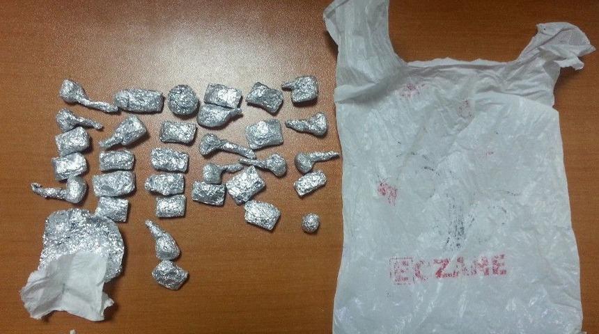 Adana&rsquo;da Uyuşturucu Operasyonu: 11 G&ouml;zaltı