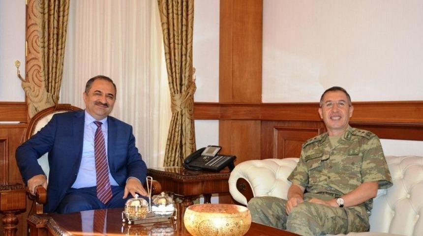 T&uuml;mgeneral Kocaoğlu Vali Kaban&rsquo;ı Makamında Ziyaret Etti