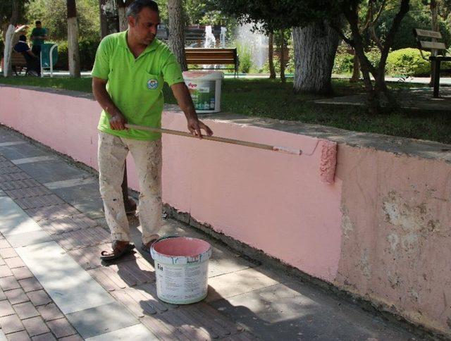 Haliliye’deki Parklarda Yenileme Çalışmaları