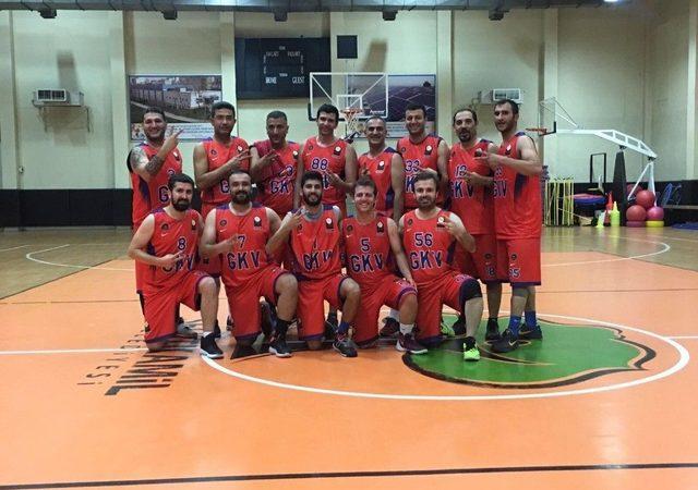 Gaziantep Kolej Vakfı Basketbolda Şampiyon Oldu