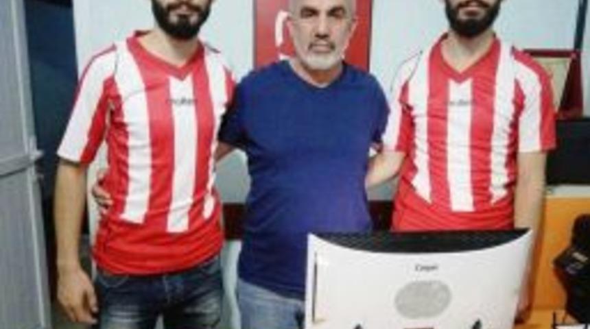 Futbolcu İkiz Kardeşler 1932 Malatyag&uuml;c&uuml;&rsquo;ne İmza Attı