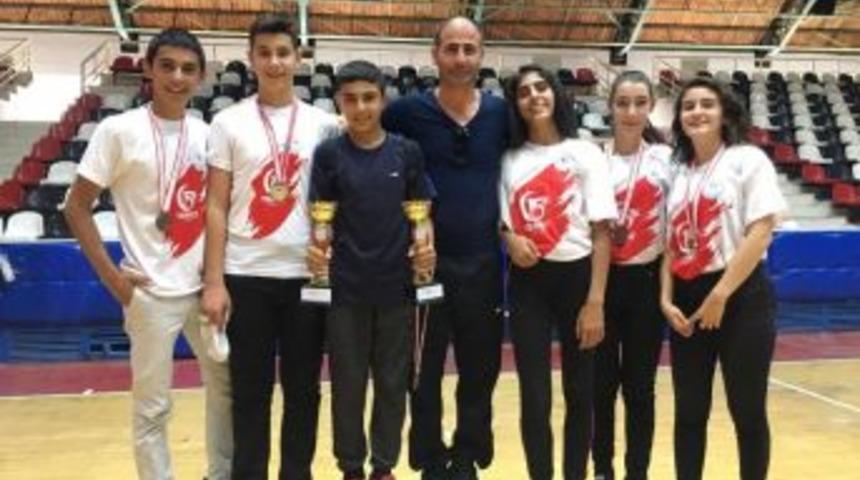 B&uuml;y&uuml;kşehir Belediyesi Tekvando Takımı Antalya&rsquo;da 3. Oldu