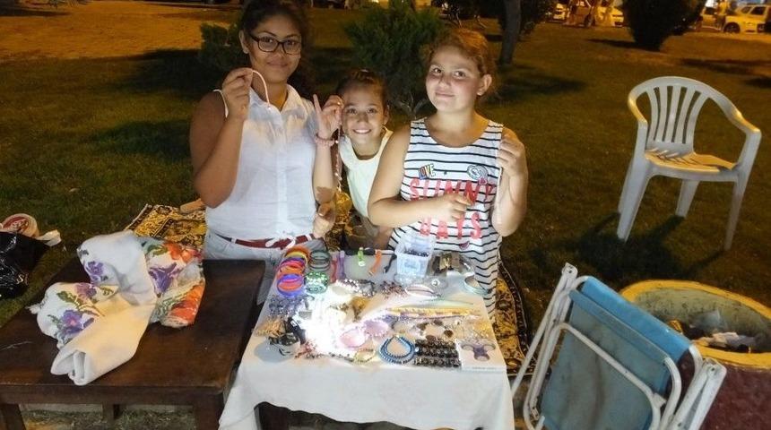 Bu &Ouml;ğrenciler Tatil Parası Kazanıyor