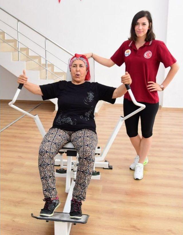 Spor Ve Dansla Fazla Kilolara Veda Ediyorlar