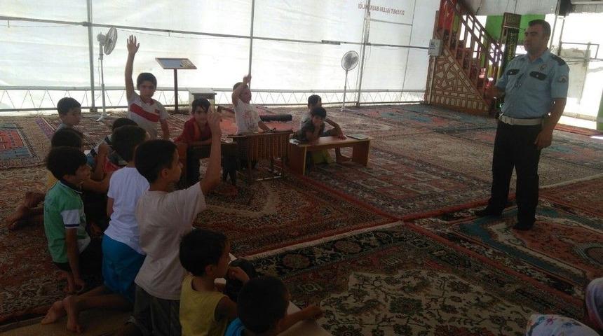 Kur&rsquo;an Kursu &Ouml;ğrencilerine Trafik Eğitimi