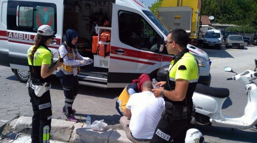 Motosiklet S&uuml;r&uuml;c&uuml;s&uuml; Kazada Yaralandı