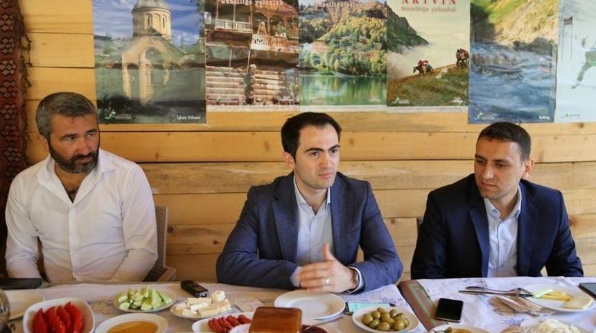 Khb Genel Sekreteri Akalın Basın Mensuplarıyla Bir Araya Geldi