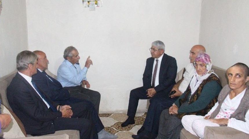 Otob&uuml;sten D&uuml;şerek Yaralanan Vatandaşın Kara&ccedil;anta Evine Gitti