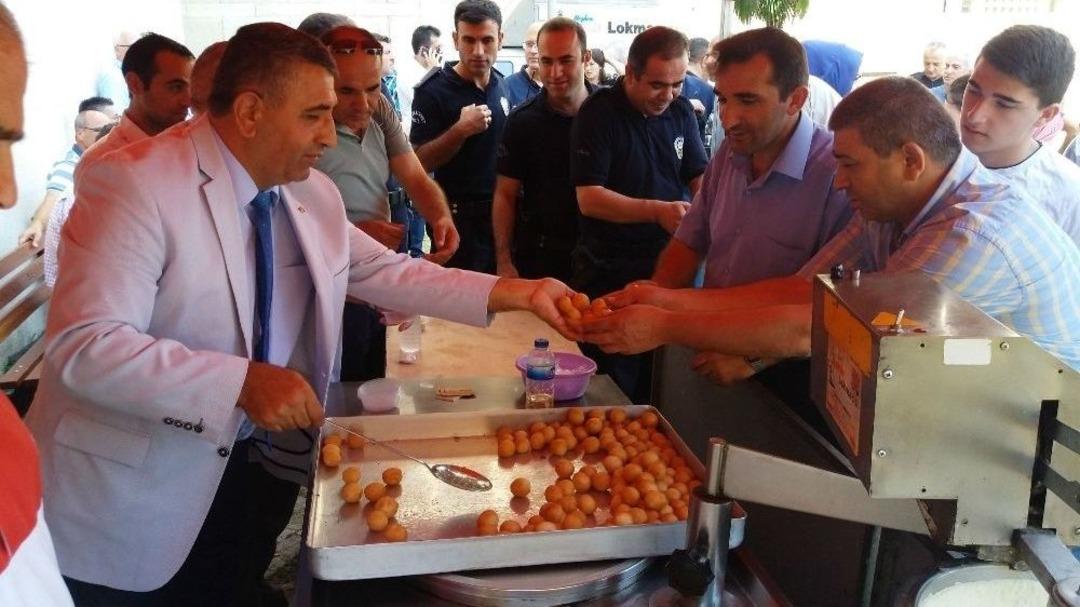 Savcı Şehitler İ&ccedil;in Lokma D&ouml;kt&uuml;rd&uuml;