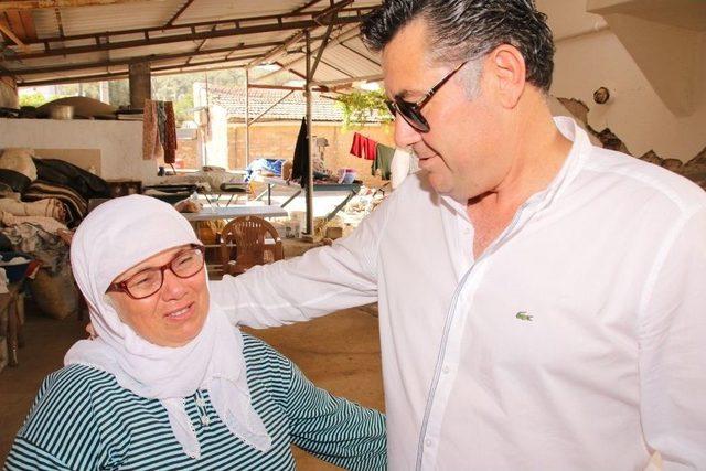 Başkan Mehmet Kocadon Depremzedeleri Ziyaret Etti
