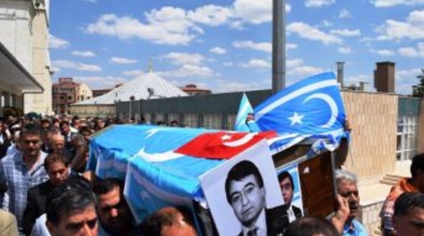 Tk&uuml;ugd, Sadun K&ouml;pr&uuml;l&uuml;&rsquo;y&uuml; Unutmadı