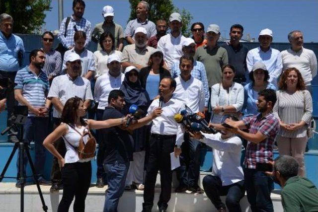 Grup Toplantısını Diyarbakır'da Parkta Yapan Hdp'den 1 Haftalık 'vicdan Ve Adalet Nöbeti'
