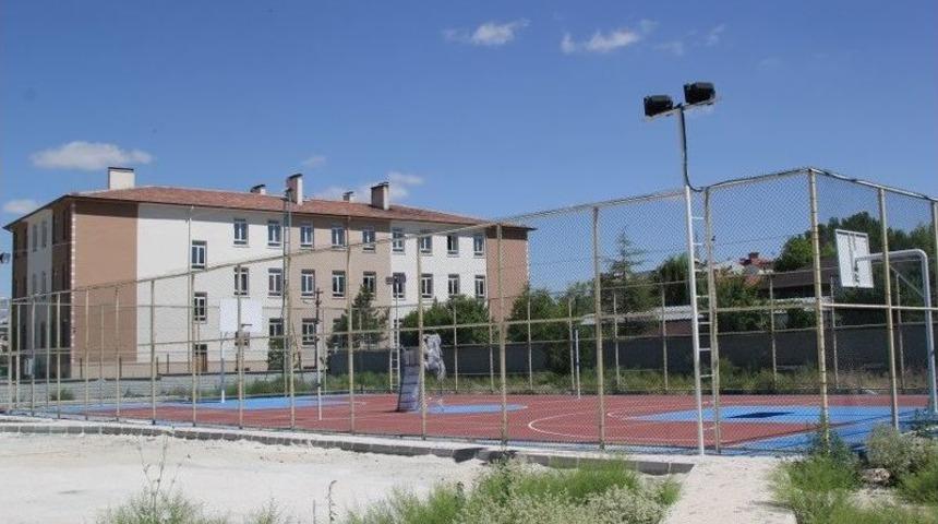 Cihanbeyli Gen&ccedil;lik Merkezi İ&ccedil;in G&uuml;n Sayıyor