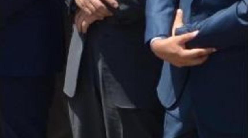 Karab&uuml;k'te &Ouml;len Vakıf Kurucusu Toprağa Verildi