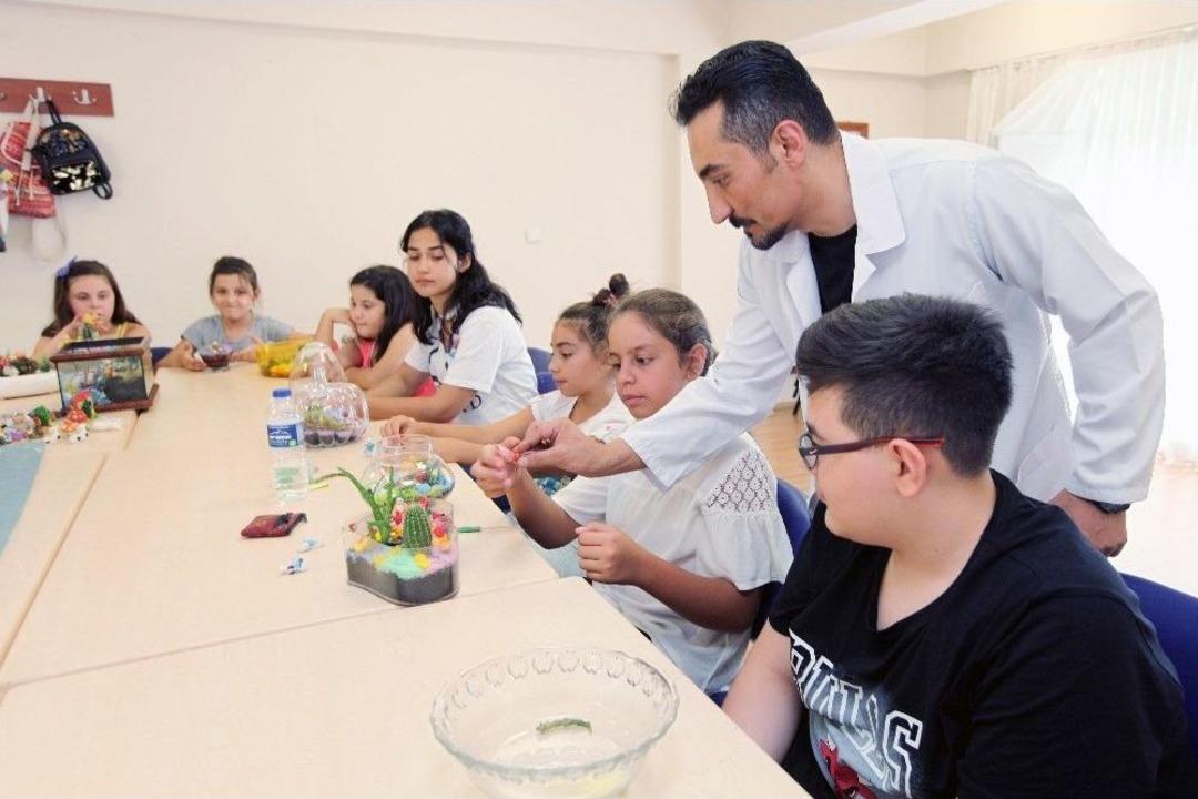 Yenimahalleli &Ccedil;ocuklardan G&ouml;rsel Ş&ouml;len