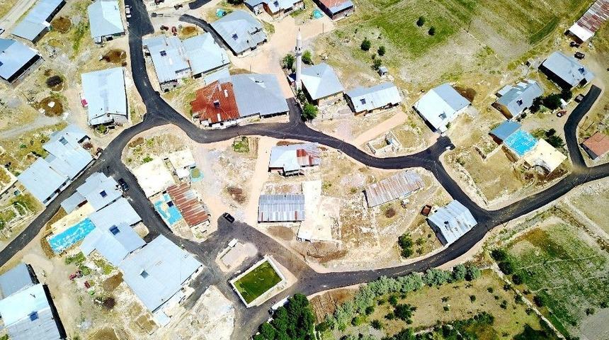 Yukarı Selimli Ve S&ouml;ğ&uuml;t Mahalleleri Asfaltlandı