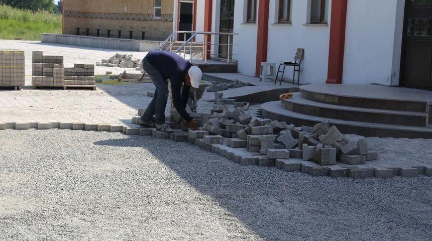 İmko Camisi&rsquo;nin &Ccedil;evre D&uuml;zenlemesi Yapılıyor