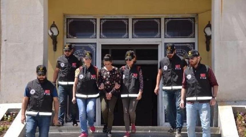Y&uuml;ksekova'da Kaymakama Suikast Hazırlığındaki Kadın Ter&ouml;rist Yakalandı