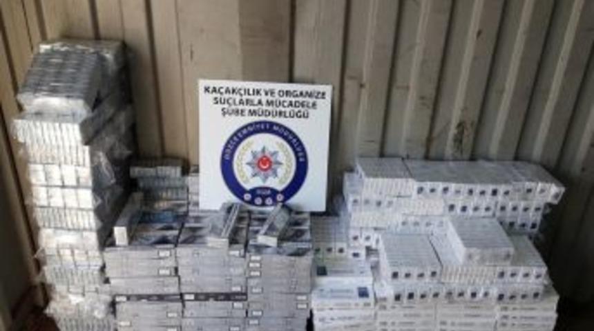 D&uuml;zce Polisi 6 Bin 760 Paket Ka&ccedil;ak Sigara Ele Ge&ccedil;irdi