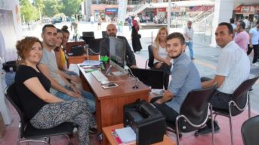 İzmit Belediyesi Tercih Standı Yoğun İlgi G&ouml;r&uuml;yor