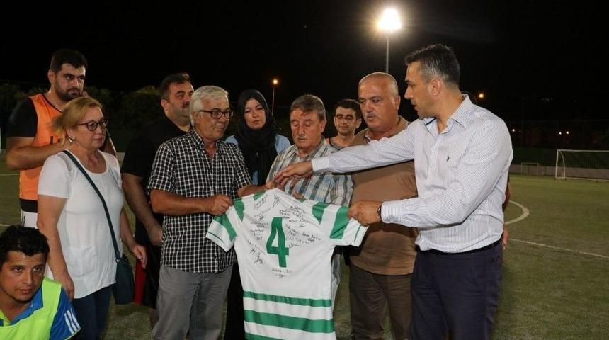 Manisa Bbsk Mustafa Derin Anısına Futbol Turnuvası D&uuml;zenledi