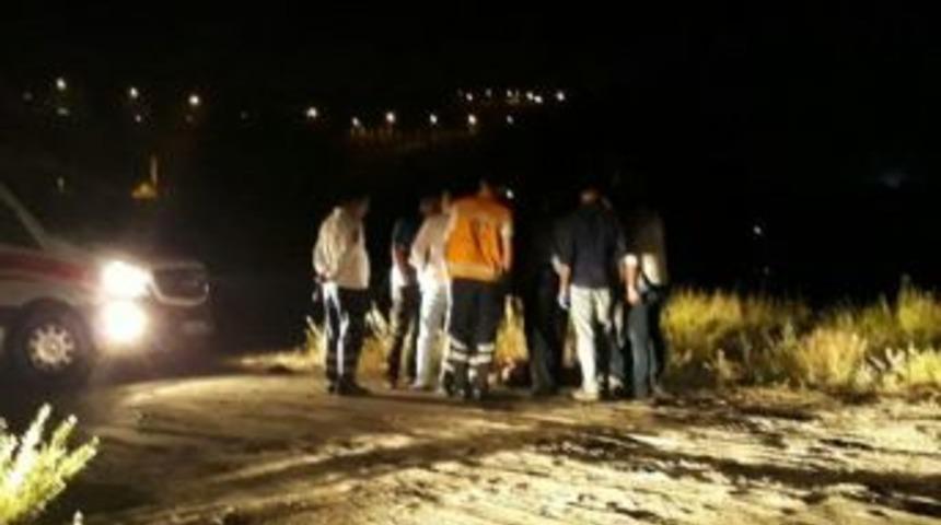 Erkek Arkadaşı &Ouml;ld&uuml;r&uuml;l&uuml;p Ka&ccedil;ırılan Kadını Vatandaşlar Karakola G&ouml;t&uuml;rm&uuml;ş