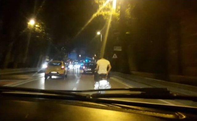 (özel Haber) İstanbul Trafiğinde Tehlikeli Anlar Kamerada