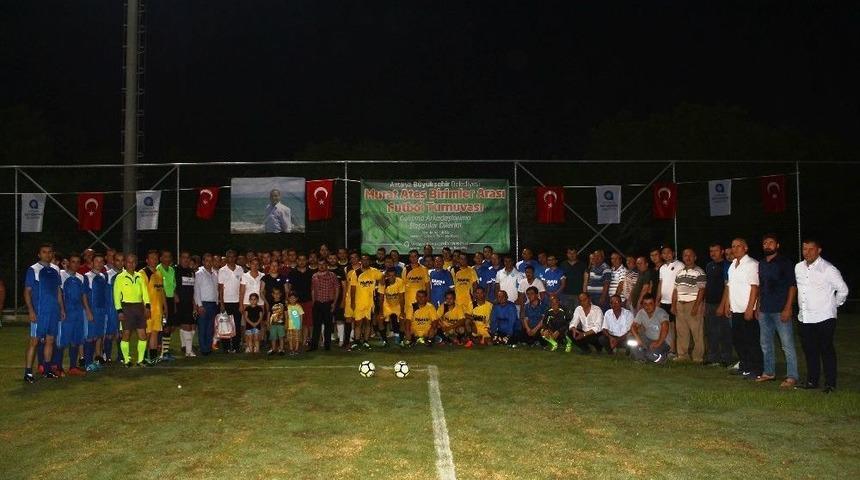 B&uuml;y&uuml;kşehir Personeli Yeşil Sahada Ter D&ouml;k&uuml;yor