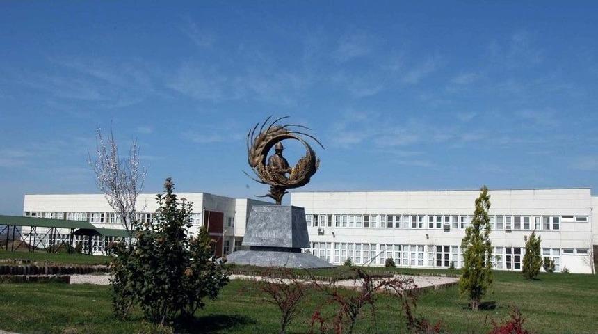 Ziraat Fak&uuml;ltesi&rsquo;ni İlk 3 Sıradan Se&ccedil;ene Aylık 625 Tl Burs