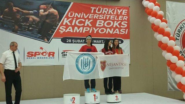 (özel Haber) Annesinin Israrıyla Spora Başladı, Türkiye Şampiyonu Oldu