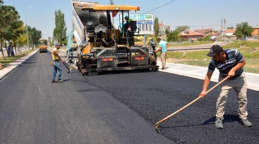 Aksaray Belediyesi Asfalt &Ccedil;alışmalarını S&uuml;rd&uuml;r&uuml;yor