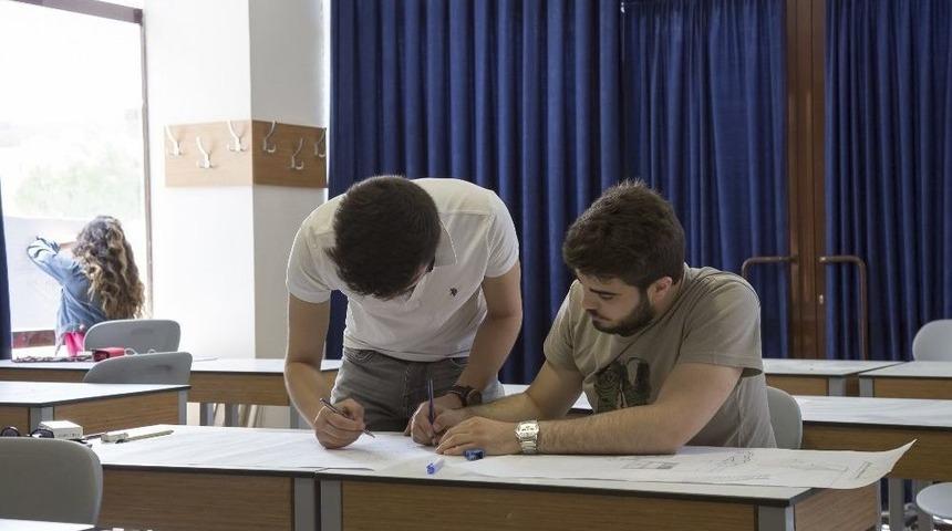 Hk&uuml;&rsquo;den Bilimsel Bilgi Vurgusu