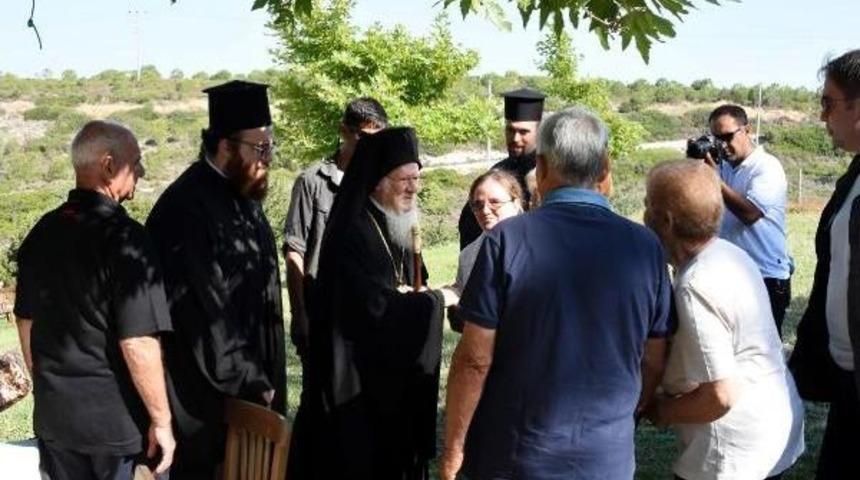 Bozcaada'da Aya Paraskevi G&uuml;n&uuml; Ayini