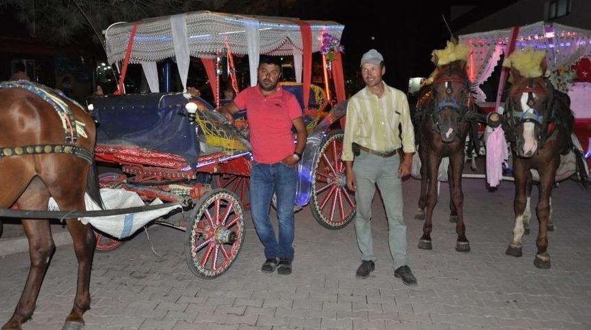 Kaybolan Mesleklerden Faytonculuk Turizme Hizmet Ediyor