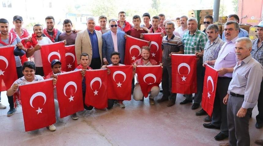 Gen&ccedil;oğlu Asker Uğurlama T&ouml;renine Katıldı