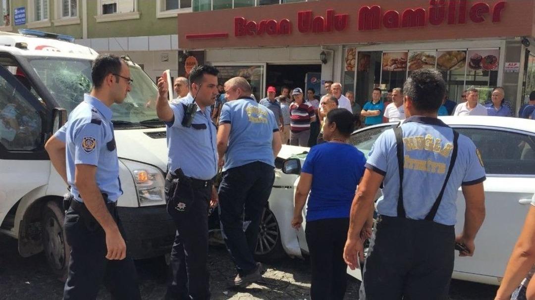 Milas&rsquo;ta Zincirleme Trafik Kazası; 5 Yaralı