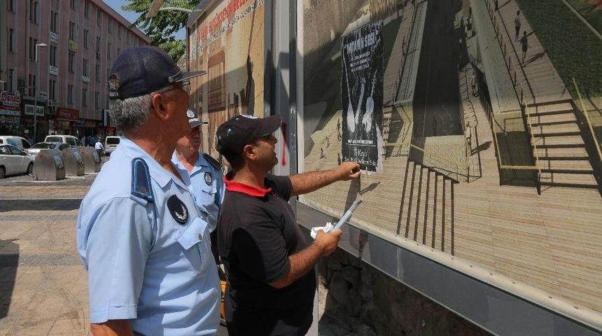 B&uuml;y&uuml;kşehir Zabıta Ekipleri El İlanlarını Topladı