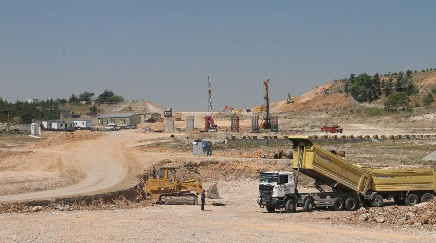 Zırhlı Birlikler Arazisinden Ge&ccedil;ecek Bulvar &Ccedil;alışmaları Devam Ediyor