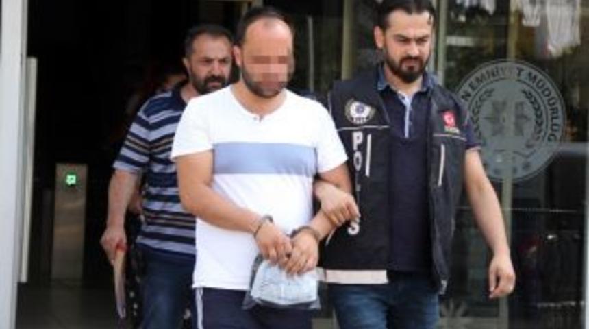 Otlar Arasına Uyuşturucu Hap Saklayan Genç Gözaltına Alındı