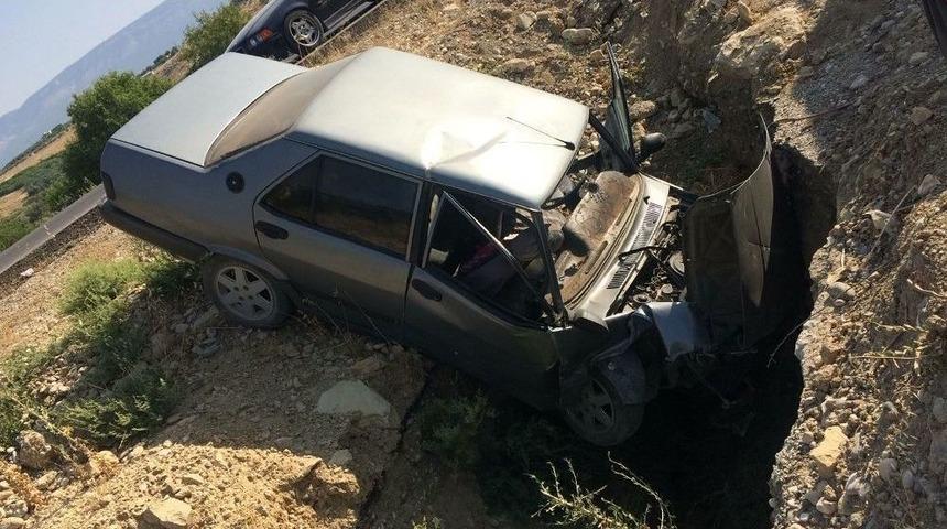 Mut’ta Trafik Kazası: 3 Yaralı