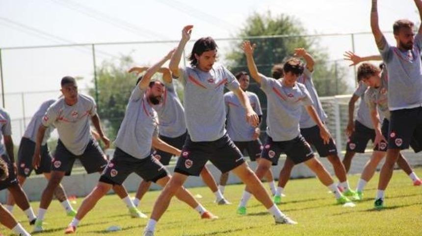 Adanaspor Yeni Sezon Hazırlıklarını S&uuml;rd&uuml;r&uuml;yor