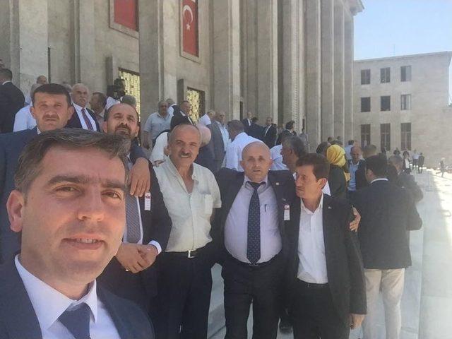 Muhtarlar Ak Parti Gurup Toplantısına Katıldı