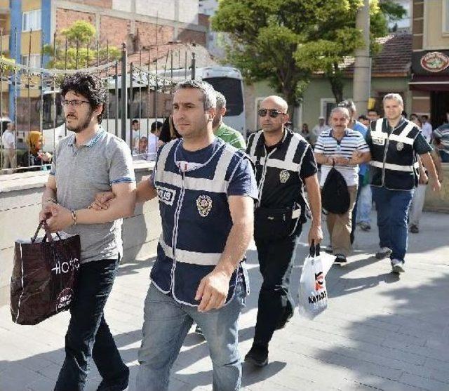 Eskişehir'de Fetö Operasyonu: 10 Gözaltı