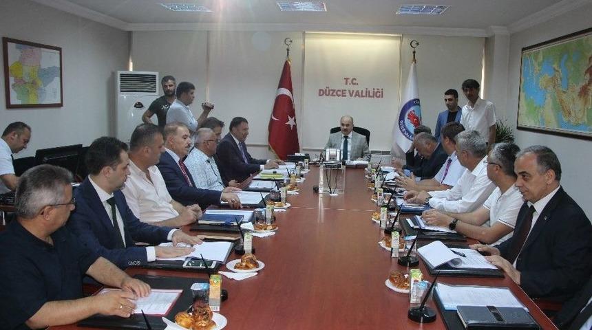 Vali Dağlı &ldquo;&ouml;ncelik Mesleki Eğitim&rdquo;