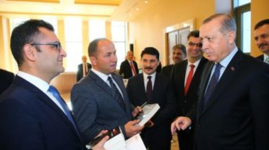 "kalkışma" İsimli Kitap D&uuml;nya K&uuml;t&uuml;phanelerinde