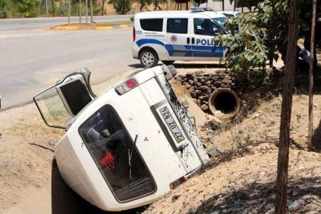 Gaziantep'te Minibüs Devrildi: 7 Yaralı