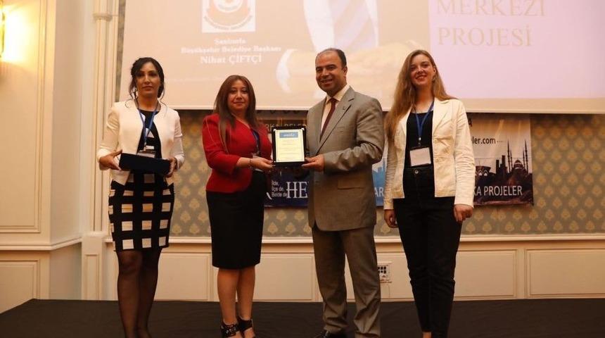 Peygamberler Şehrine İki &Ouml;d&uuml;l