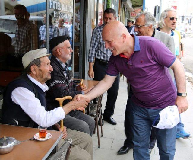 Başkan Sekmen İlçeleri Denetliyor