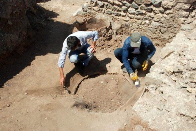 6 Bin Kölenin Çalıştığı Tapınak Merkezi Gün Yüzüne Çıkartılıyor